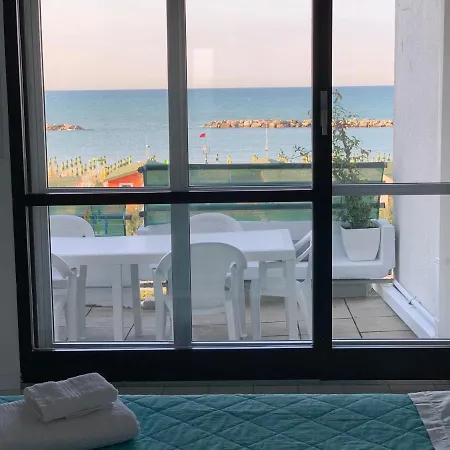 Al Mare Apartament * Fano