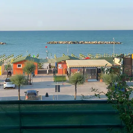 Al Mare Apartament Apartment