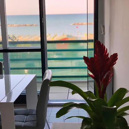 アパート Al Mare Apartament *