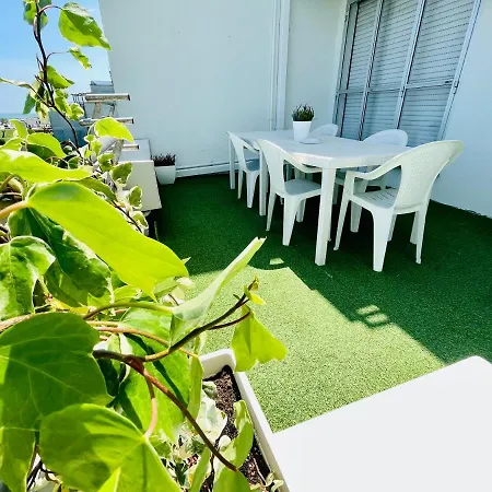 Al Mare Apartament ファーノ
